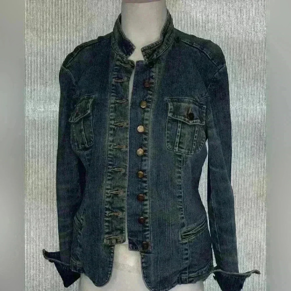 INC hand painted denim jacket, size M. With French sleeves; Military style - Picture 9 of 9